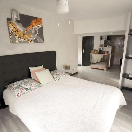 Studio Climatise Et Sa Terrasse Privee En Villa Ла-Трините Экстерьер фото