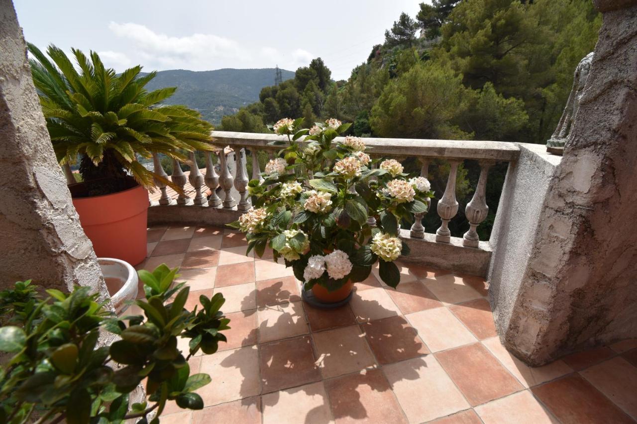 Studio Climatise Et Sa Terrasse Privee En Villa Ла-Трините Экстерьер фото