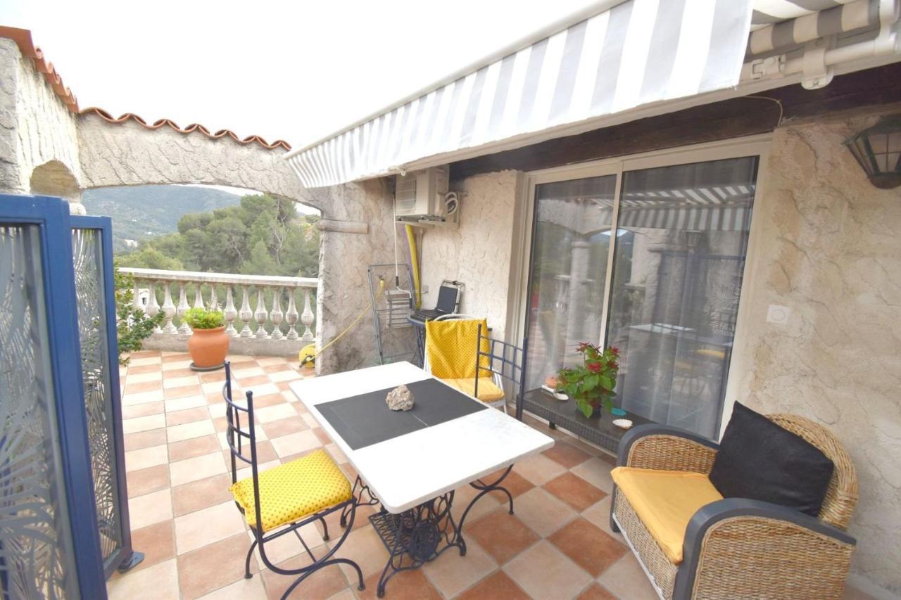 Studio Climatise Et Sa Terrasse Privee En Villa Ла-Трините Экстерьер фото